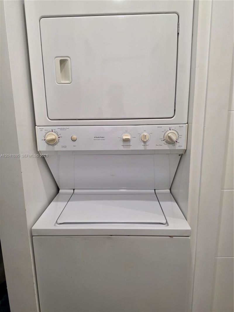 711 Beacom Blvd , Unit 4, Miami, FL 33135 Photo