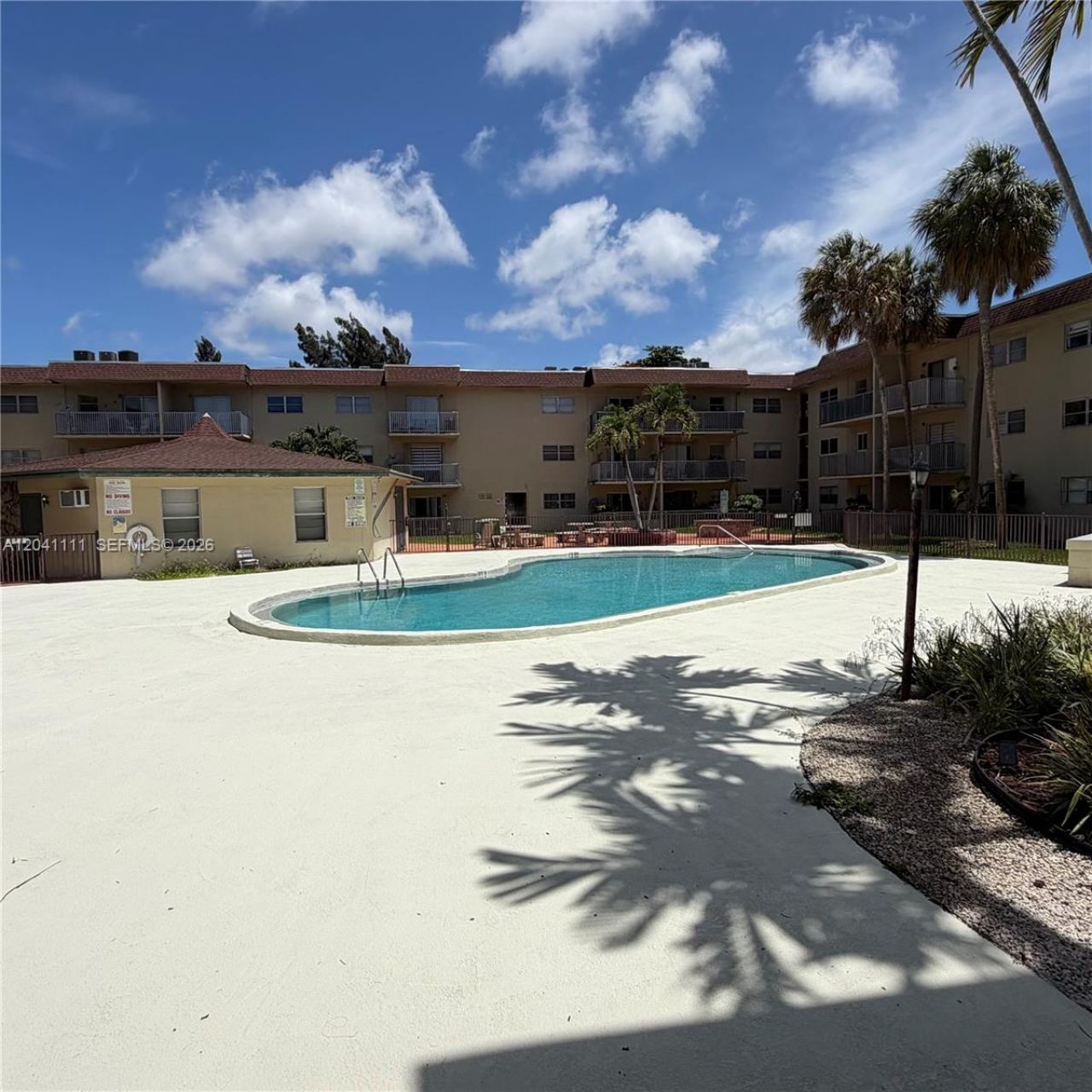 7505 SW 82nd St , Unit 206, Miami, FL 33143 Photo