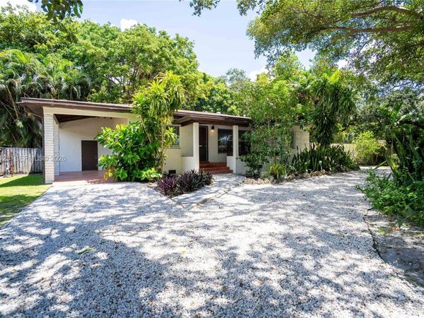 1691 NE 143rd St , North Miami, FL 33181