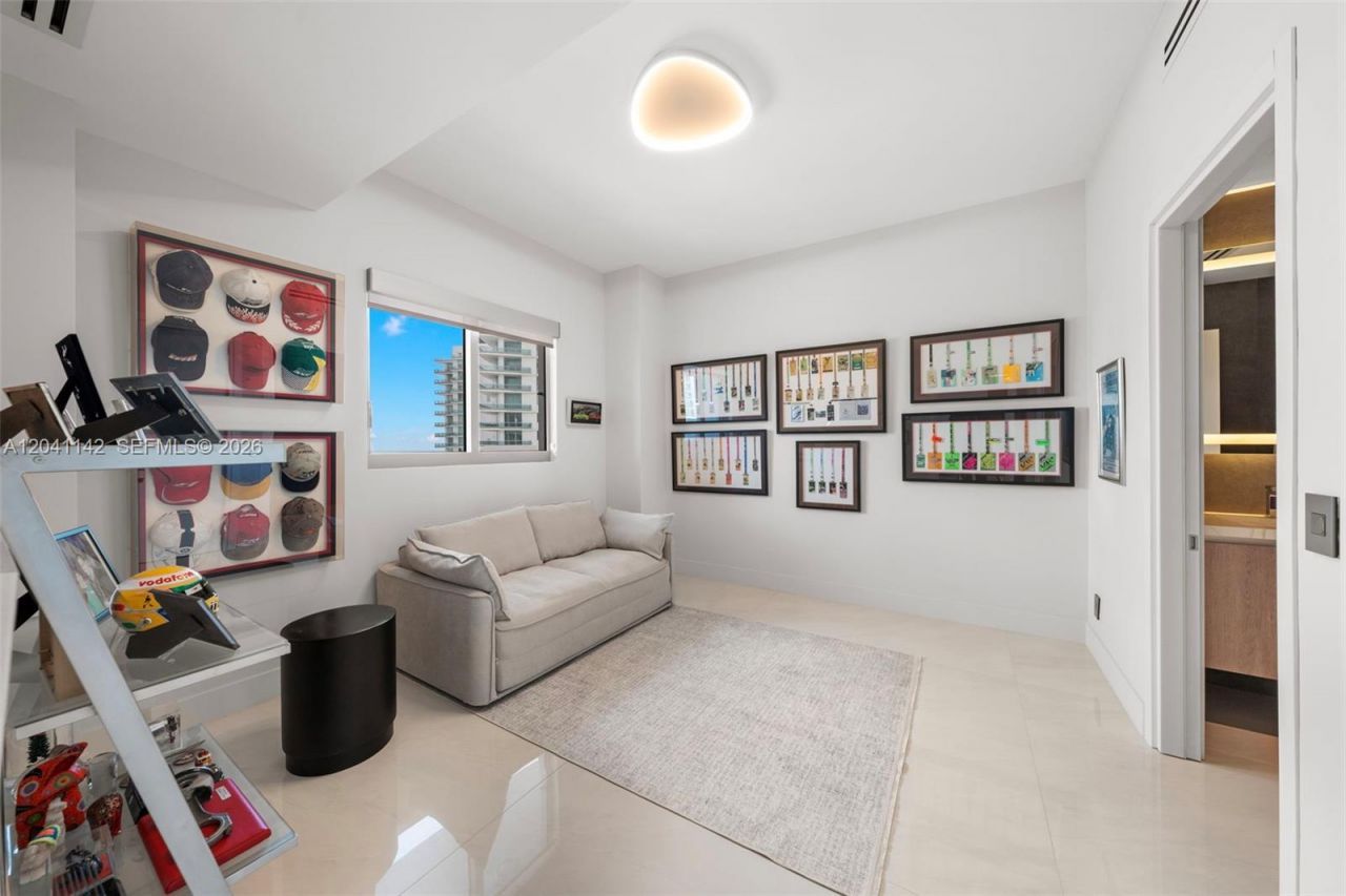 888 Biscayne Blvd, Unit 5404, Miami, FL 33132 Photo