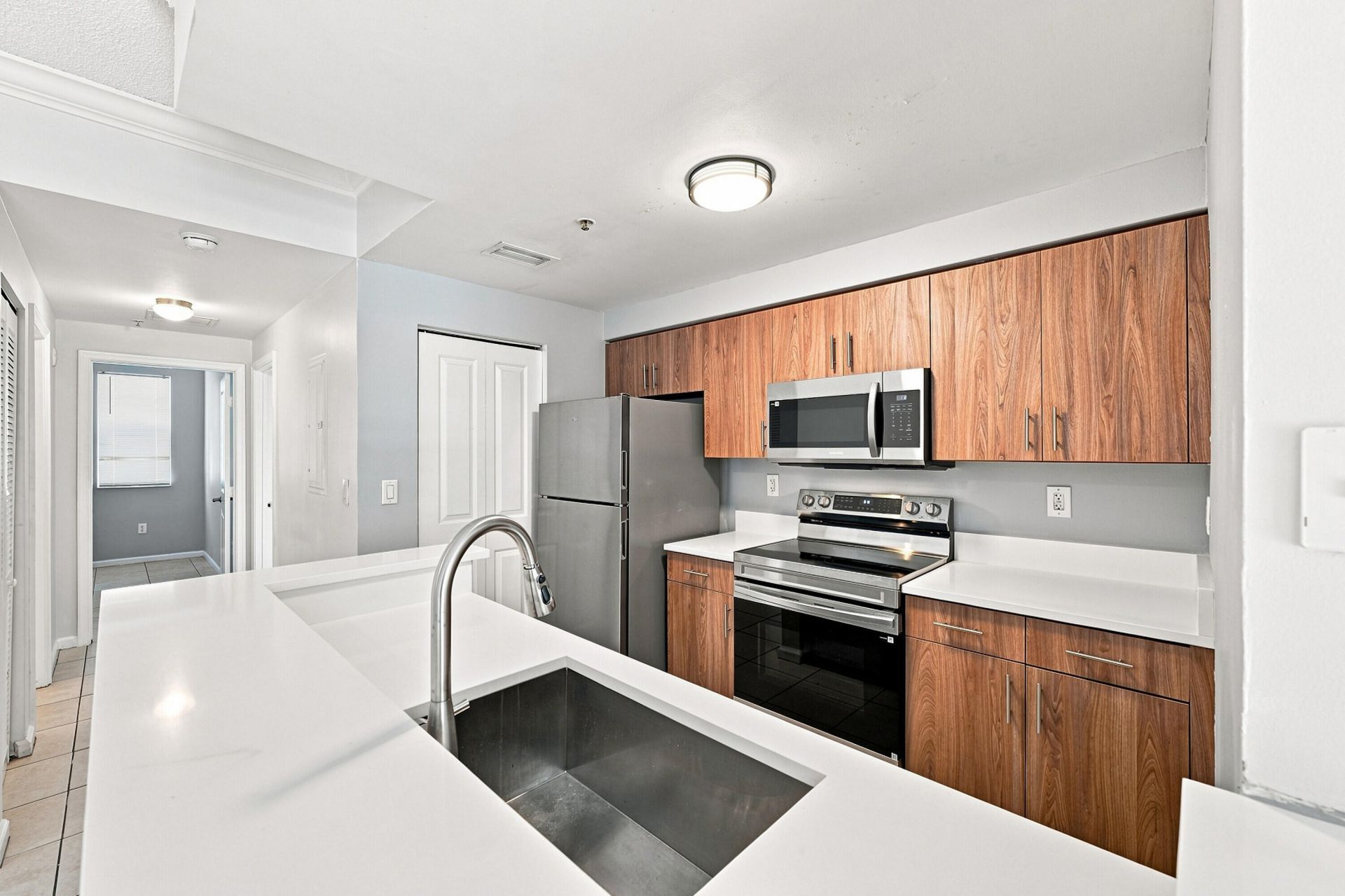 5860 W Sample Road, Unit 307, Coral Springs, FL 33067 Photo