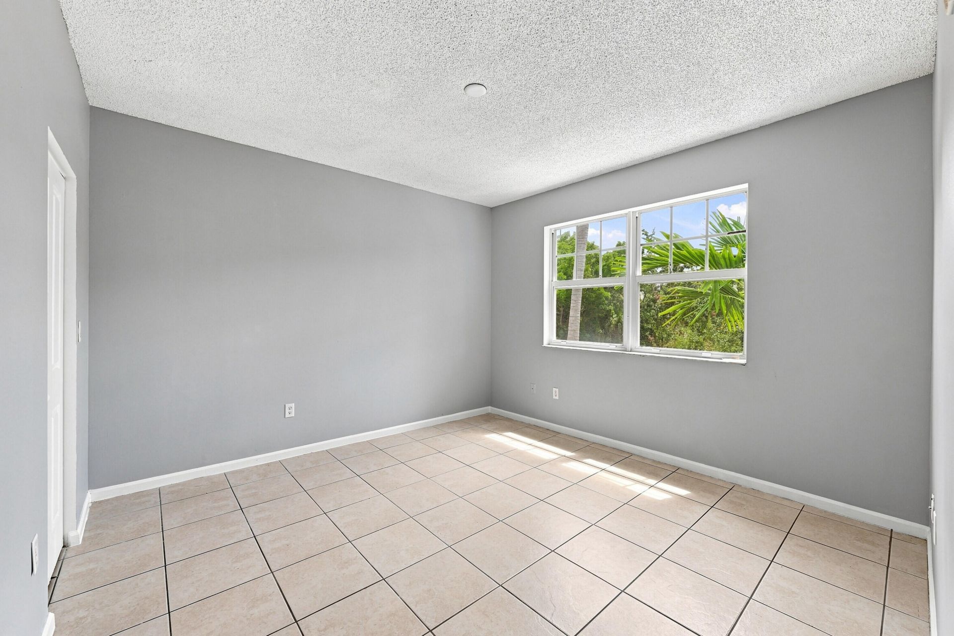 5860 W Sample Road, Unit 307, Coral Springs, FL 33067 Photo