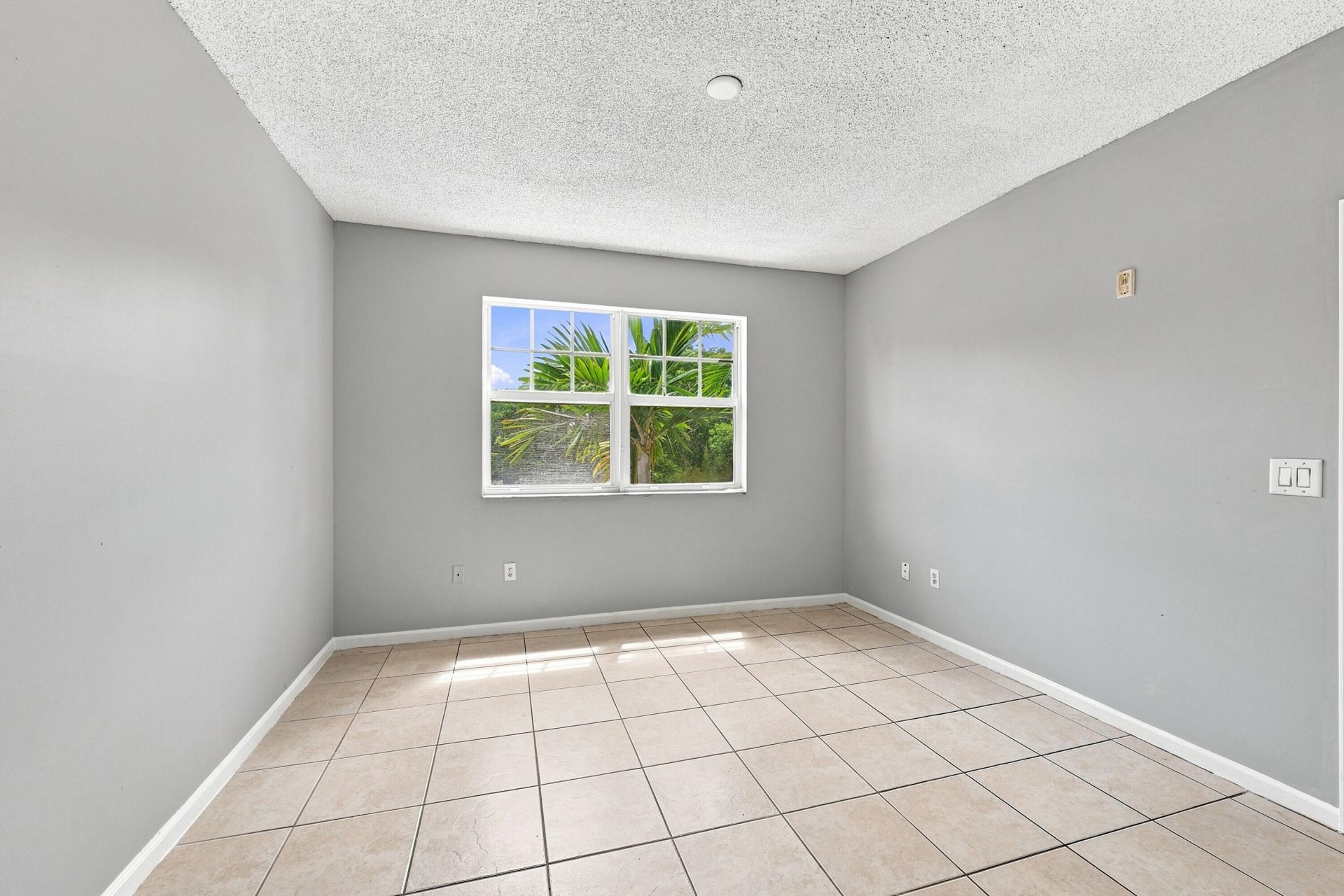 5860 W Sample Road, Unit 307, Coral Springs, FL 33067 Photo