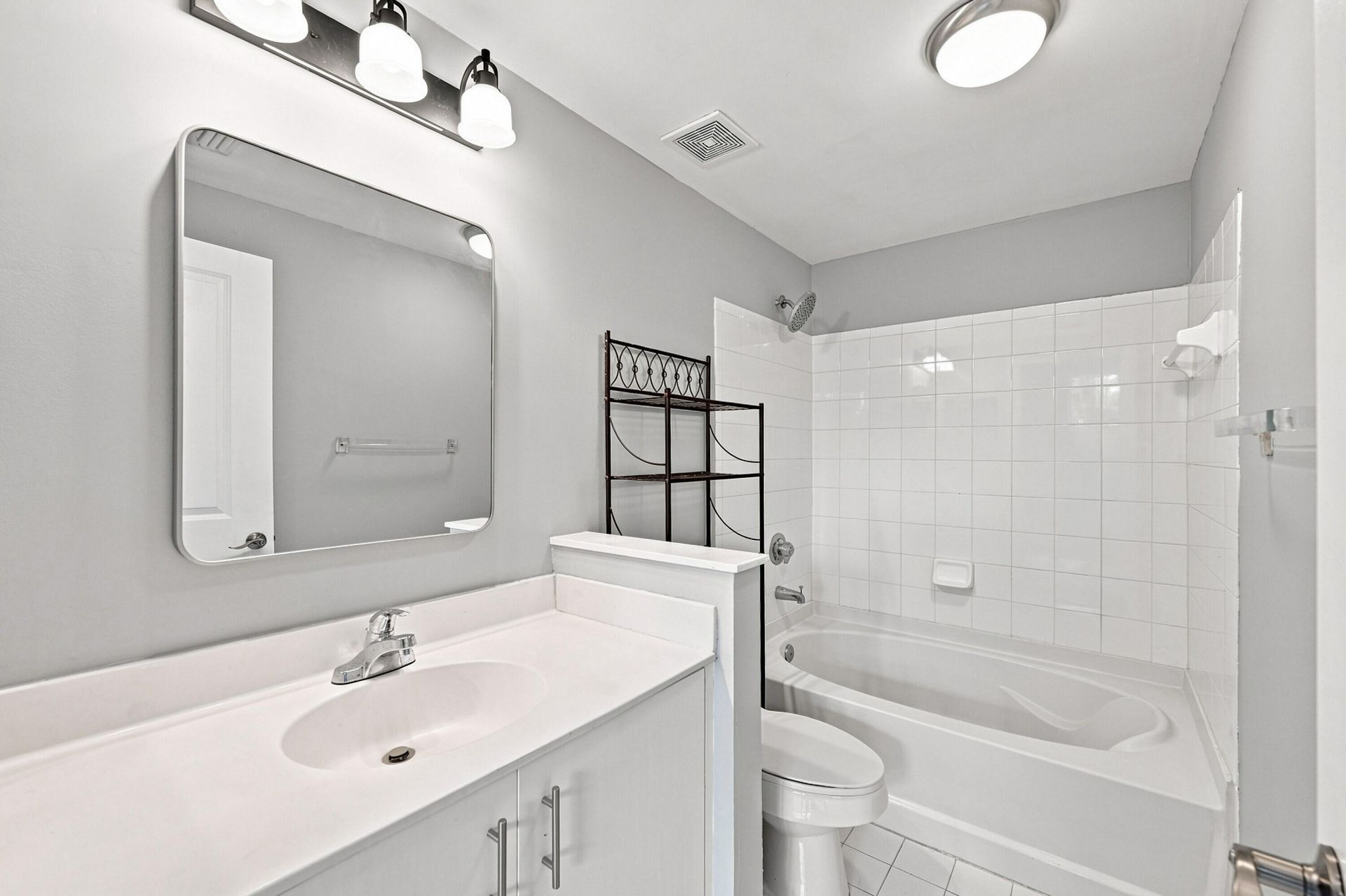 5860 W Sample Road, Unit 307, Coral Springs, FL 33067 Photo