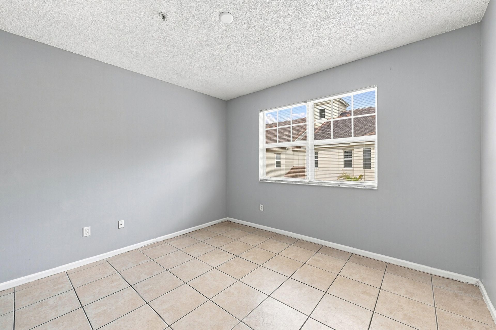 5860 W Sample Road, Unit 307, Coral Springs, FL 33067 Photo