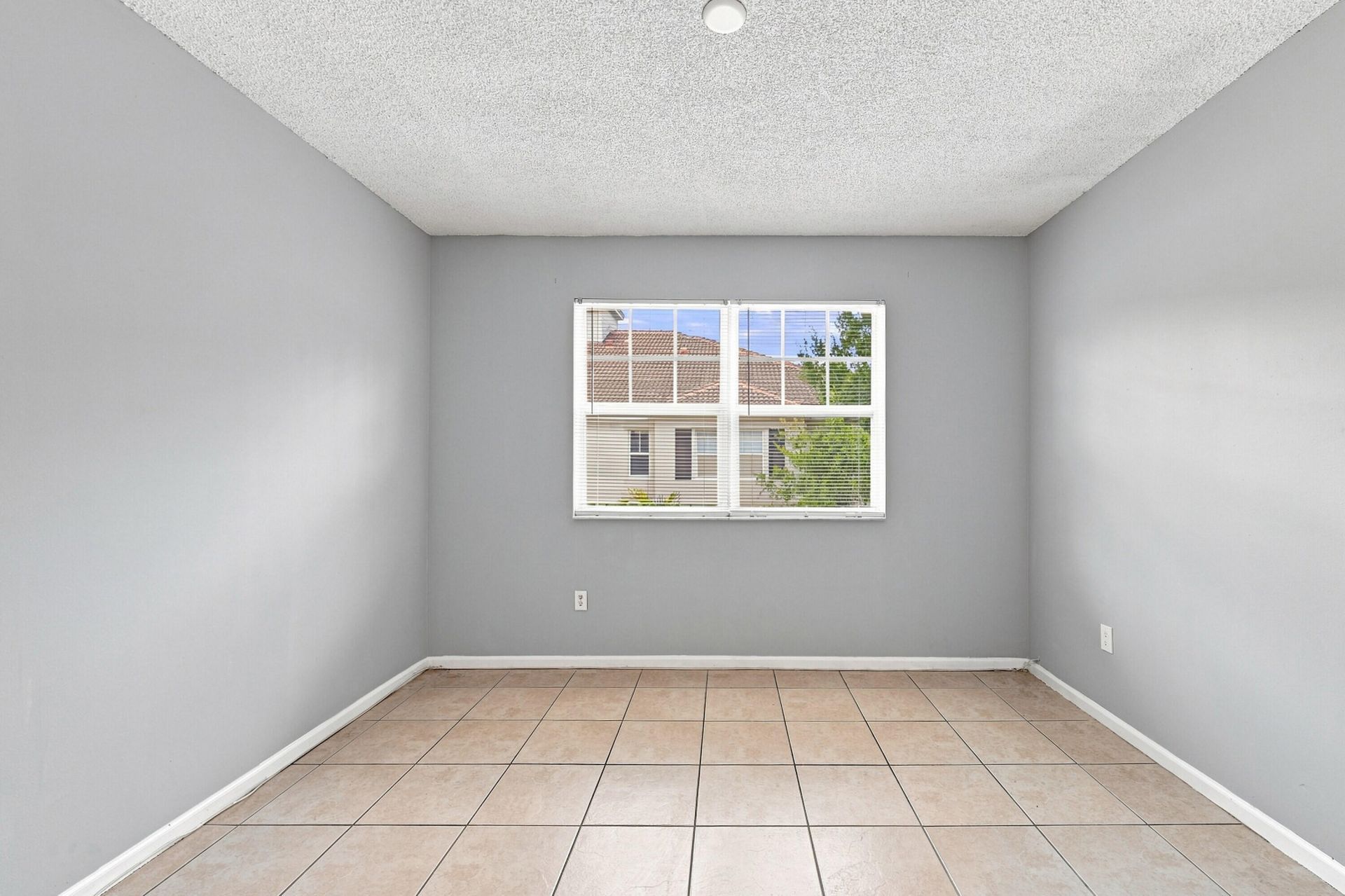 5860 W Sample Road, Unit 307, Coral Springs, FL 33067 Photo