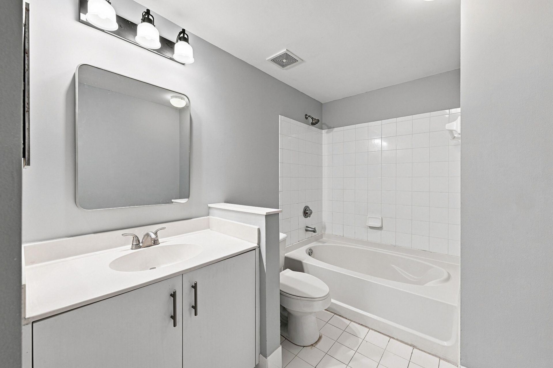 5860 W Sample Road, Unit 307, Coral Springs, FL 33067 Photo