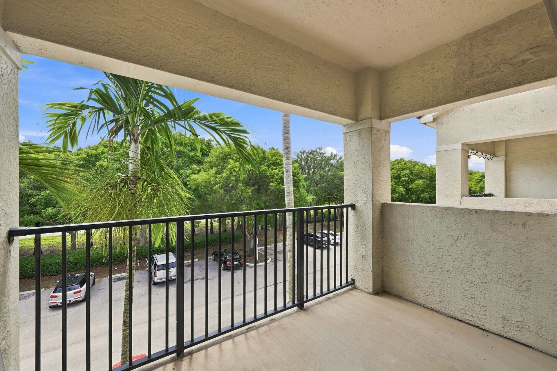 5860 W Sample Road, Unit 307, Coral Springs, FL 33067 Photo