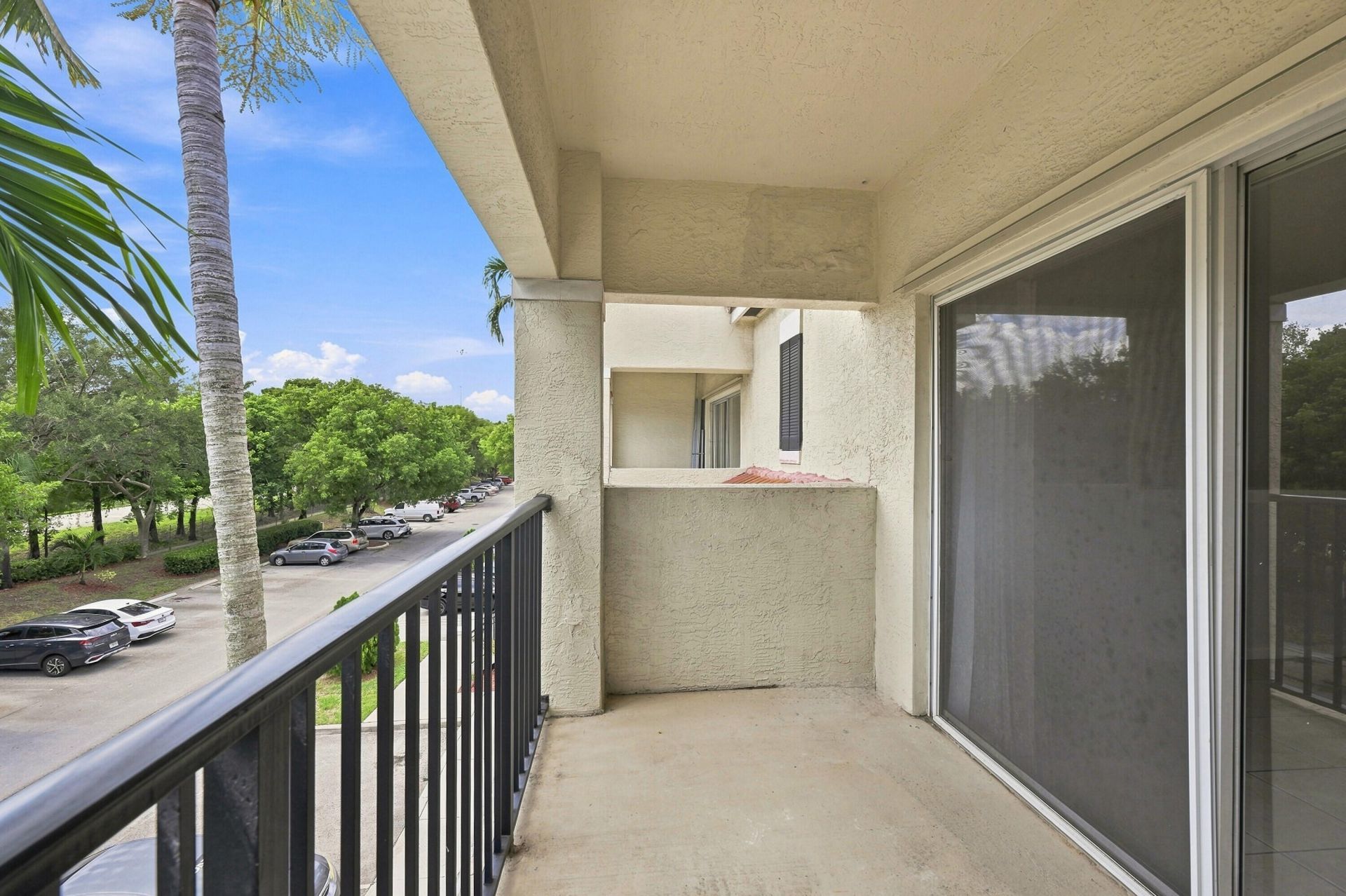 5860 W Sample Road, Unit 307, Coral Springs, FL 33067 Photo