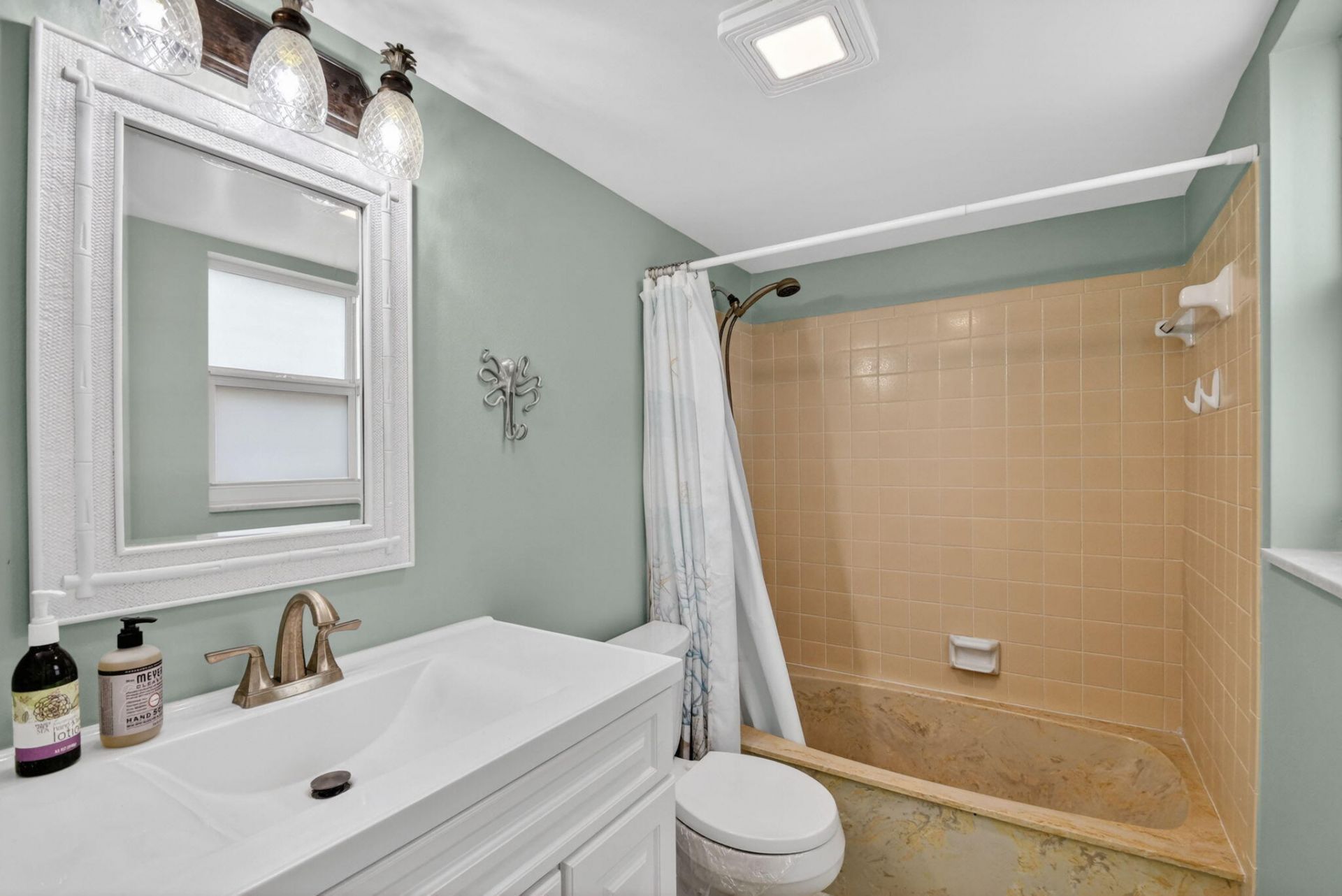 3601 S Ocean Boulevard, Unit 104, South Palm Beach, FL 33480 Photo