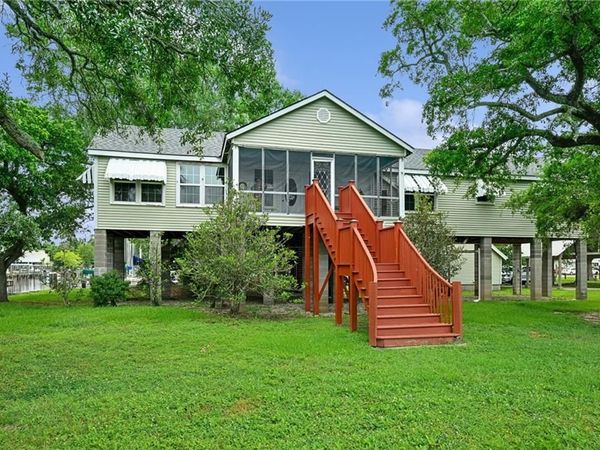 212 ATALIN Street, Mandeville, LA 70448