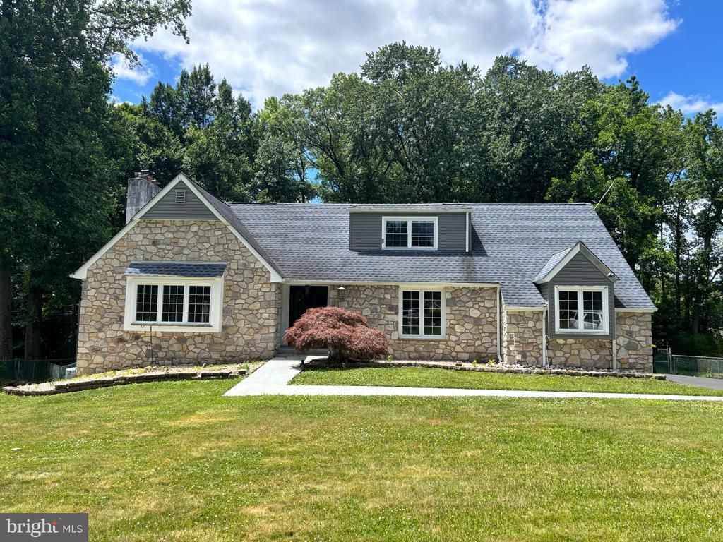 4400 E YATES ROAD, BENSALEM, PA 19020