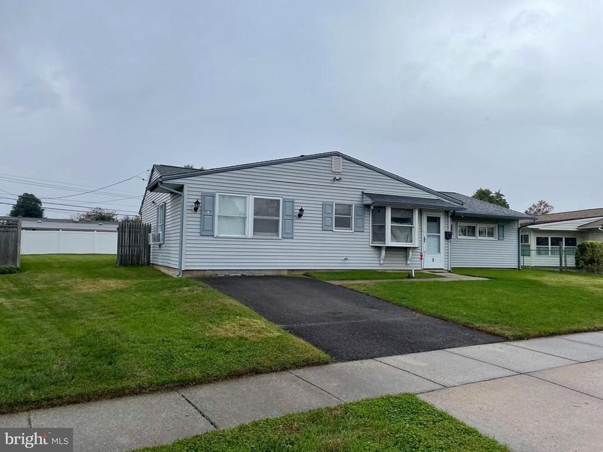 3 Lilac Lane, Levittown, PA 19054 Main Photo