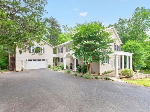 6285 JARMANS GAP RD, CROZET, VA 22932