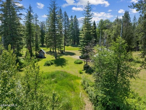 12 Hulett Hill Dr , Sandpoint, ID 83864