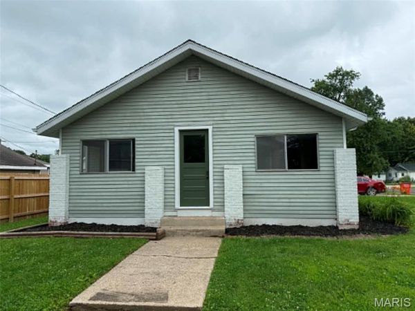 129 N Hudson Street, Vandalia, IL 62471