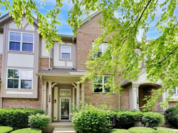 124 Rosehall Drive , Lake Zurich, IL 60047