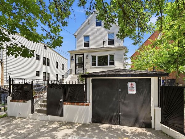 4000 Pratt Avenue , Bronx, NY 10466