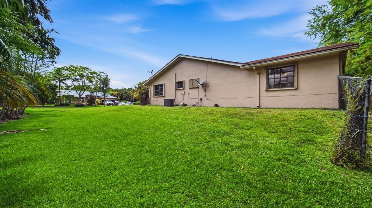 2660 SW 156th Avenue, Davie, FL 33331 Photo