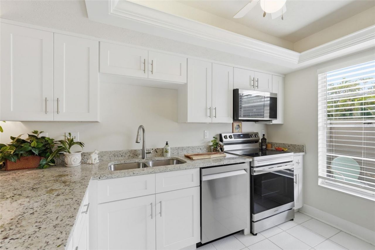 16211 Dublin Circle, Unit 104, Fort Myers, FL 33908 Photo