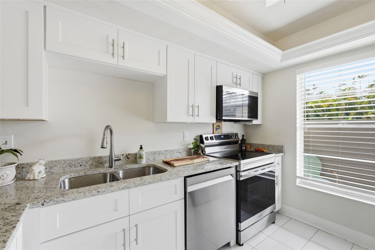16211 Dublin Circle, Unit 104, Fort Myers, FL 33908 Photo