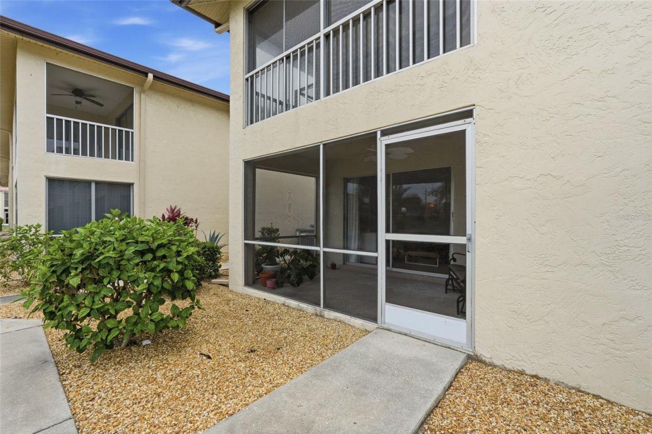 16211 Dublin Circle, Unit 104, Fort Myers, FL 33908 Photo