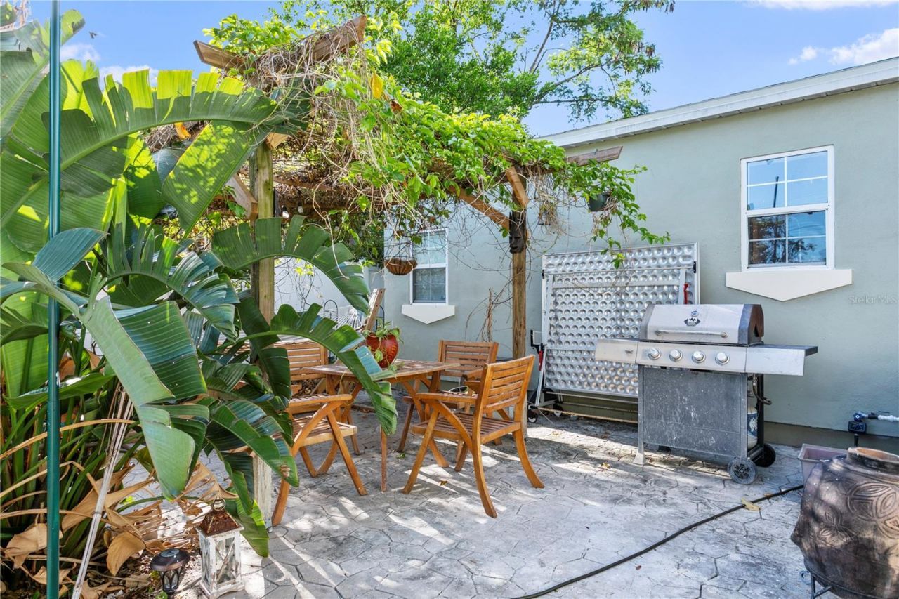 4740 22nd Avenue N, Saint Petersburg, FL 33713 Photo