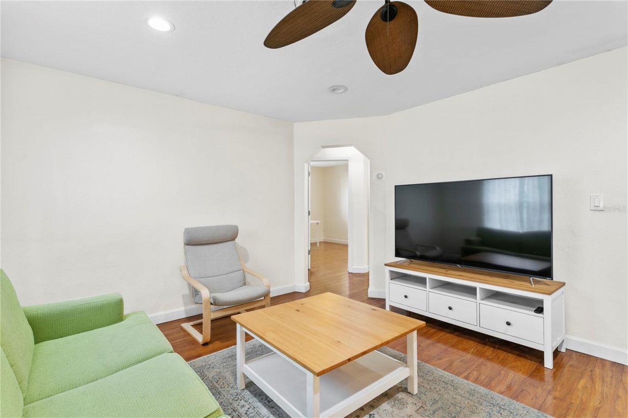 4740 22nd Avenue N, Saint Petersburg, FL 33713 Photo