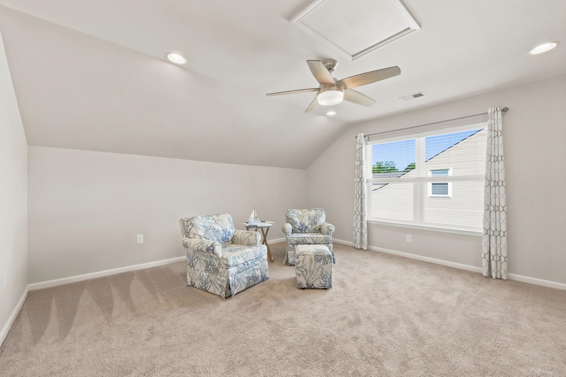 206 Three Oak Ln. Photo 41