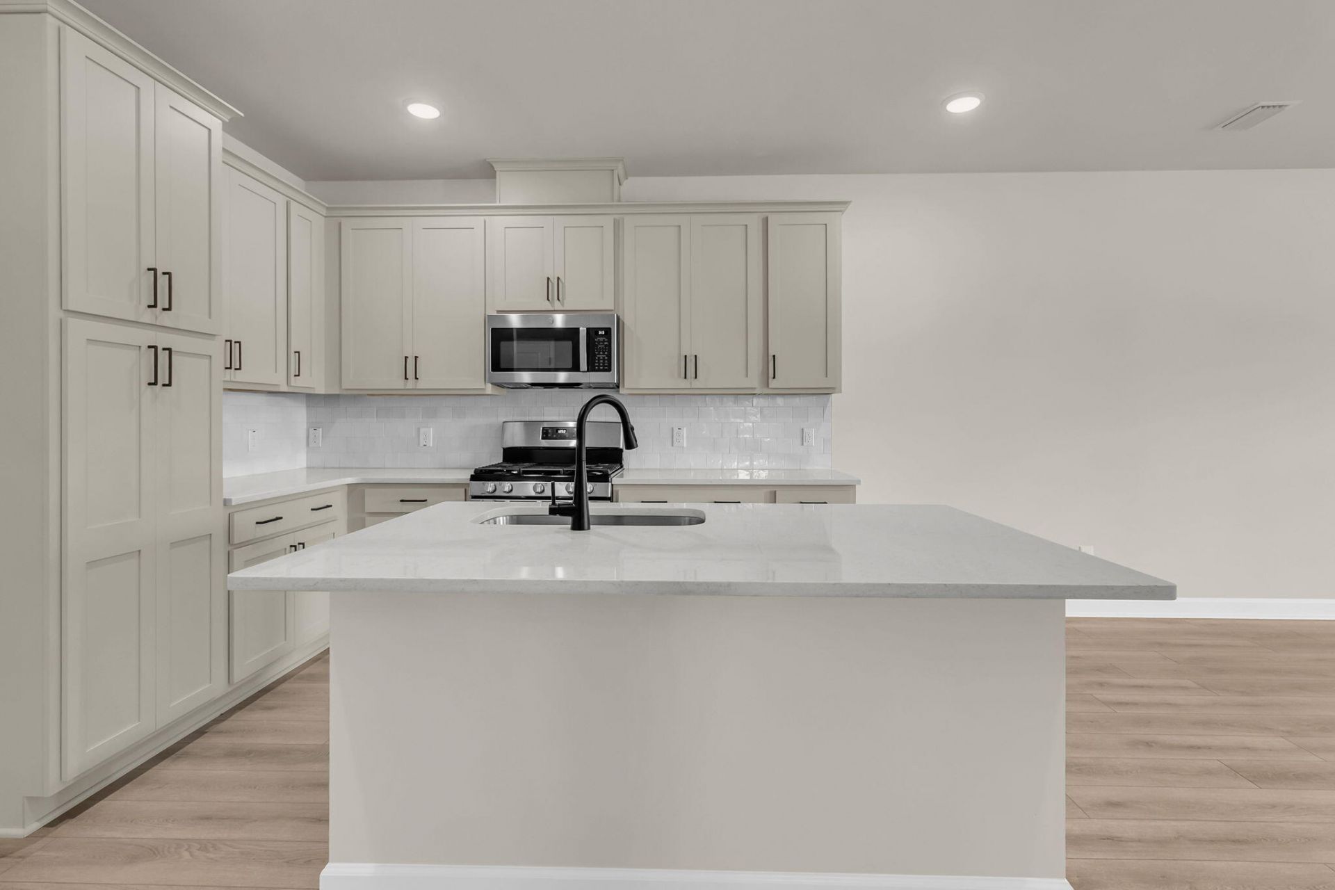 1064 Dusk Drive Photo 6