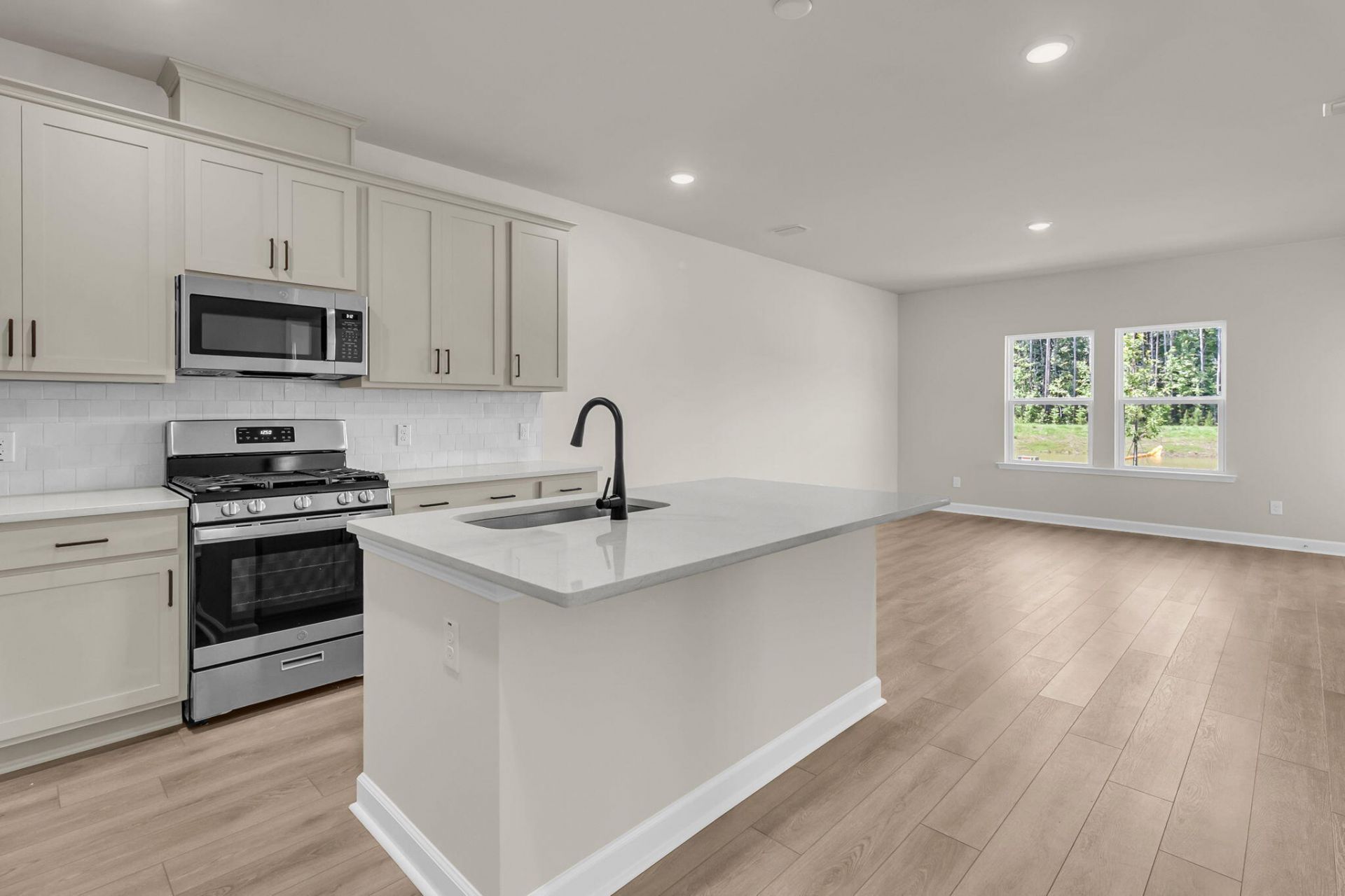 1064 Dusk Drive Photo 7