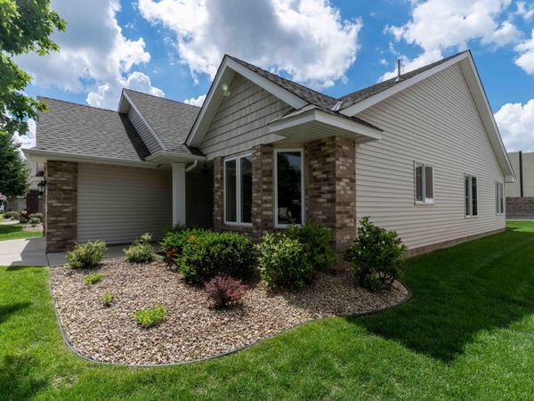 2880 126th Avenue NW, Coon Rapids, MN 55448