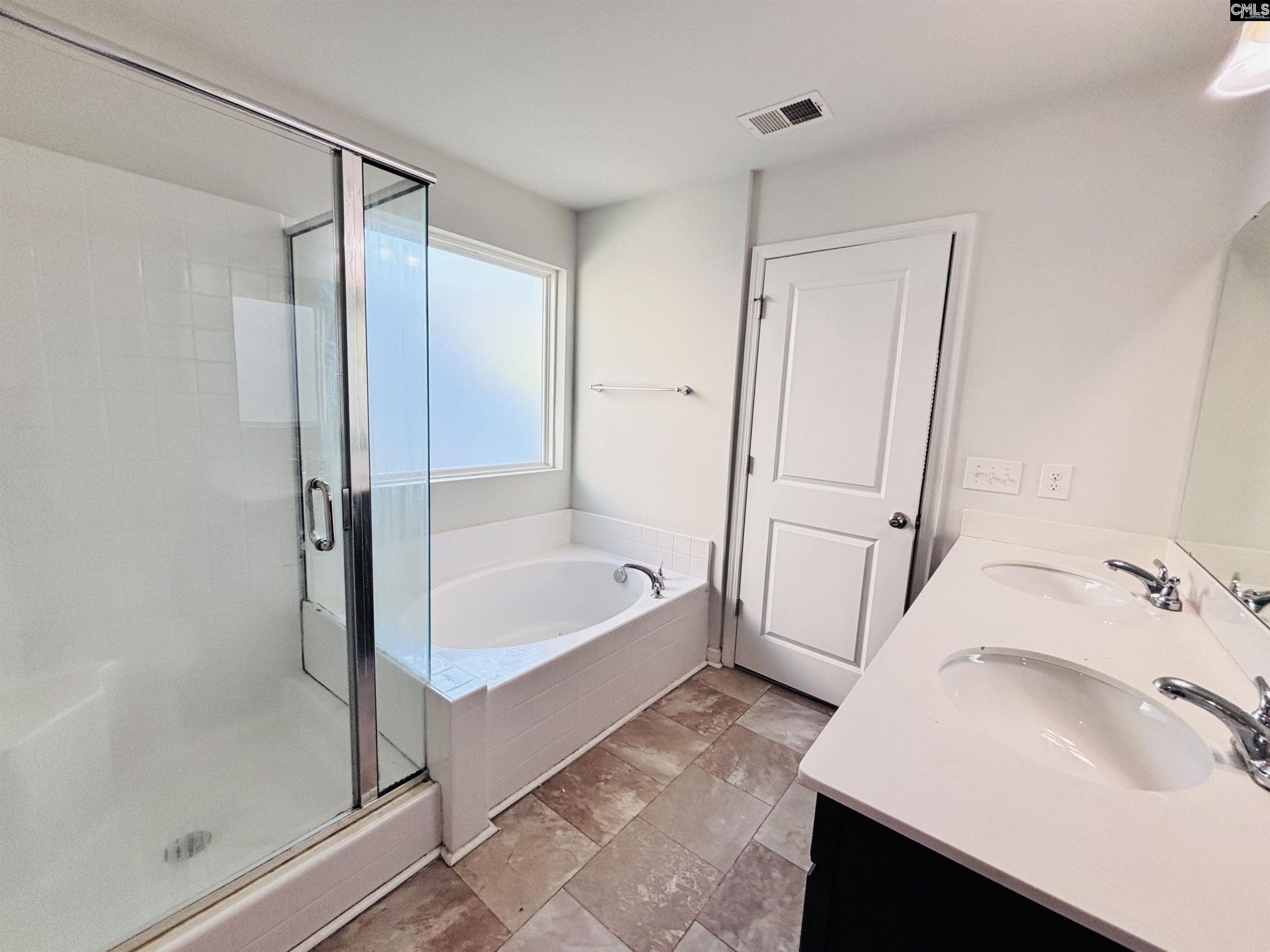 138 Dunkeld Drive  Photo 14