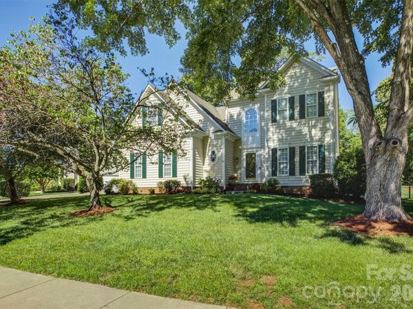 11611 Knightsdale Drive, Charlotte, NC 28277