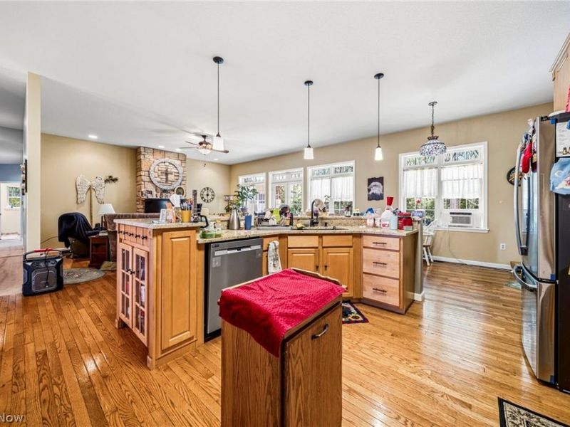 10401 Darrow Road, Vermilion, OH 44089 Photo 3