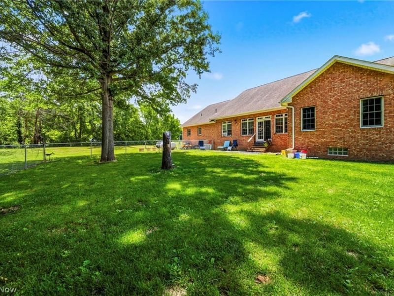10401 Darrow Road, Vermilion, OH 44089 Photo 32