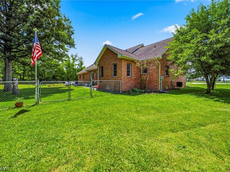 10401 Darrow Road, Vermilion, OH 44089 Photo 33