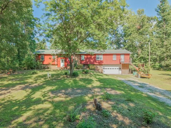 1706 W Linden St., Corinth, MS 38834