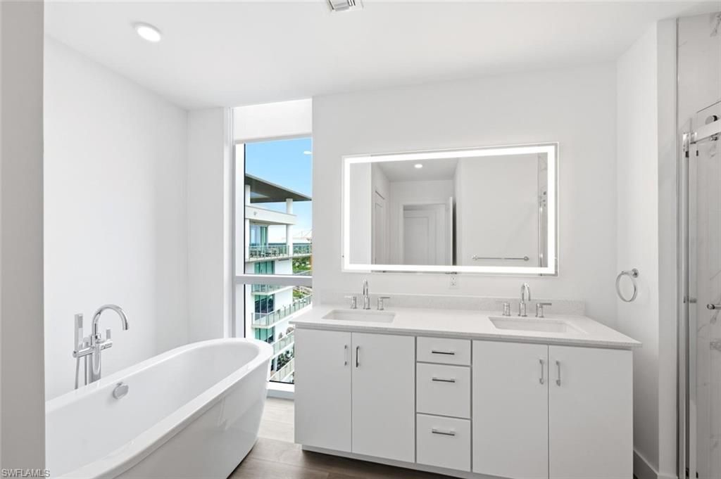 1950 Mayfair St, Unit PH7, Naples, FL 34104 Photo