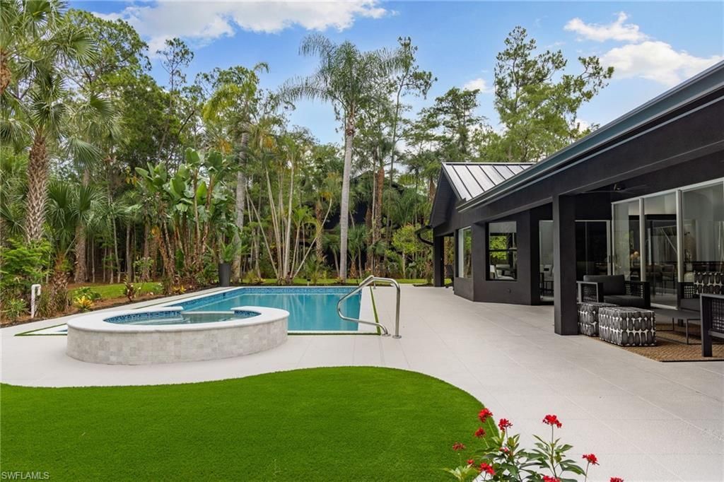 4521 3rd Ave Nw, Naples, FL 34119 Photo