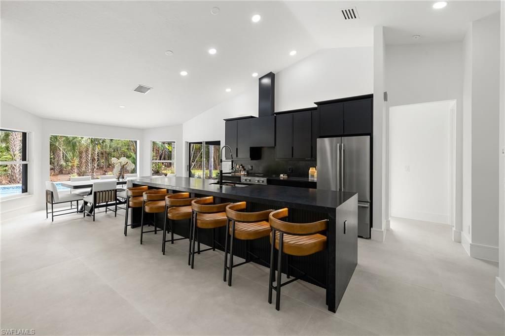 4521 3rd Ave Nw, Naples, FL 34119 Photo