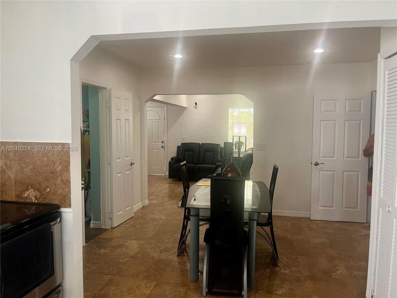 521 NW 32nd Pl , Miami, FL 33125 Photo