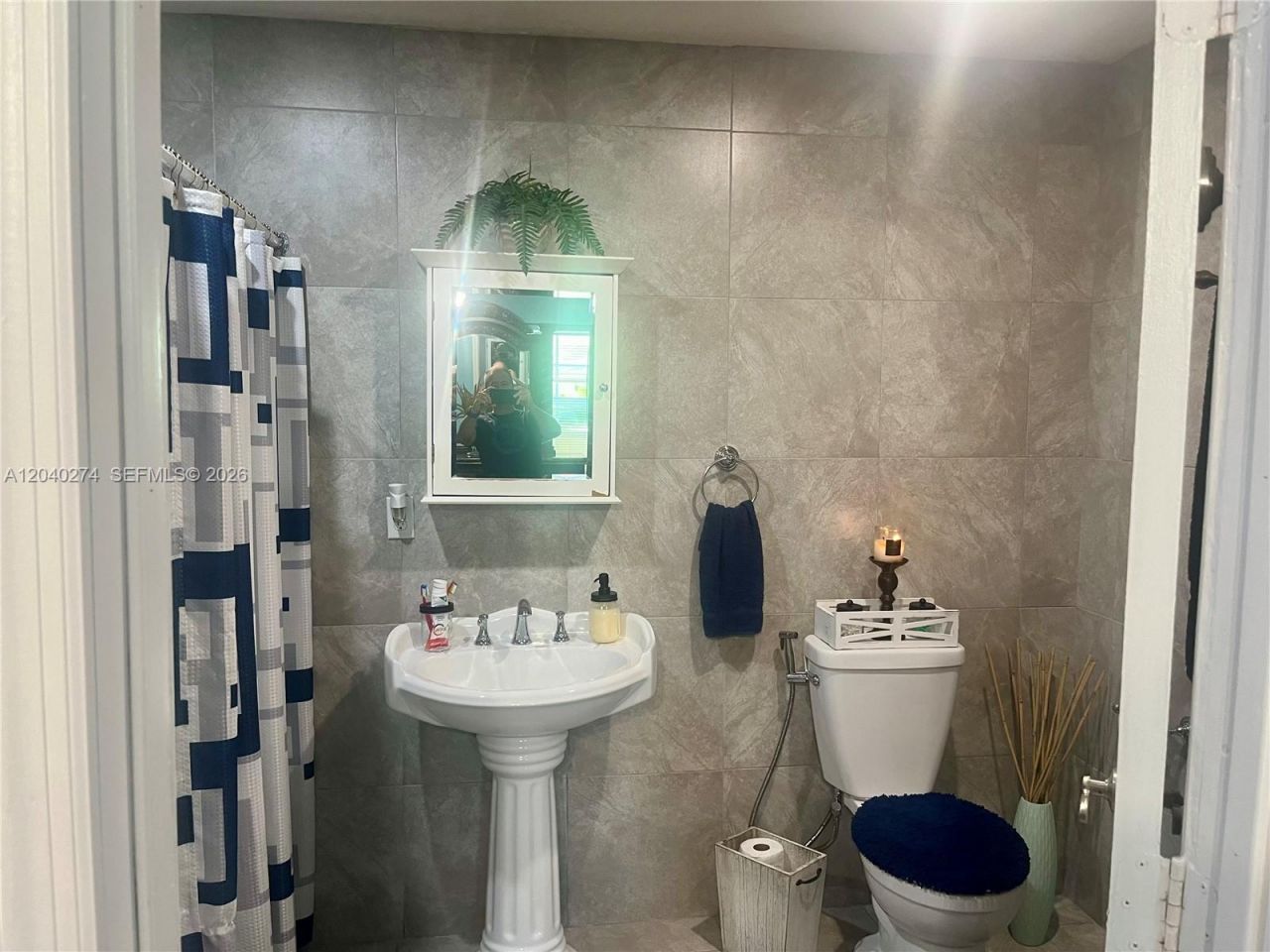 521 NW 32nd Pl , Miami, FL 33125 Photo