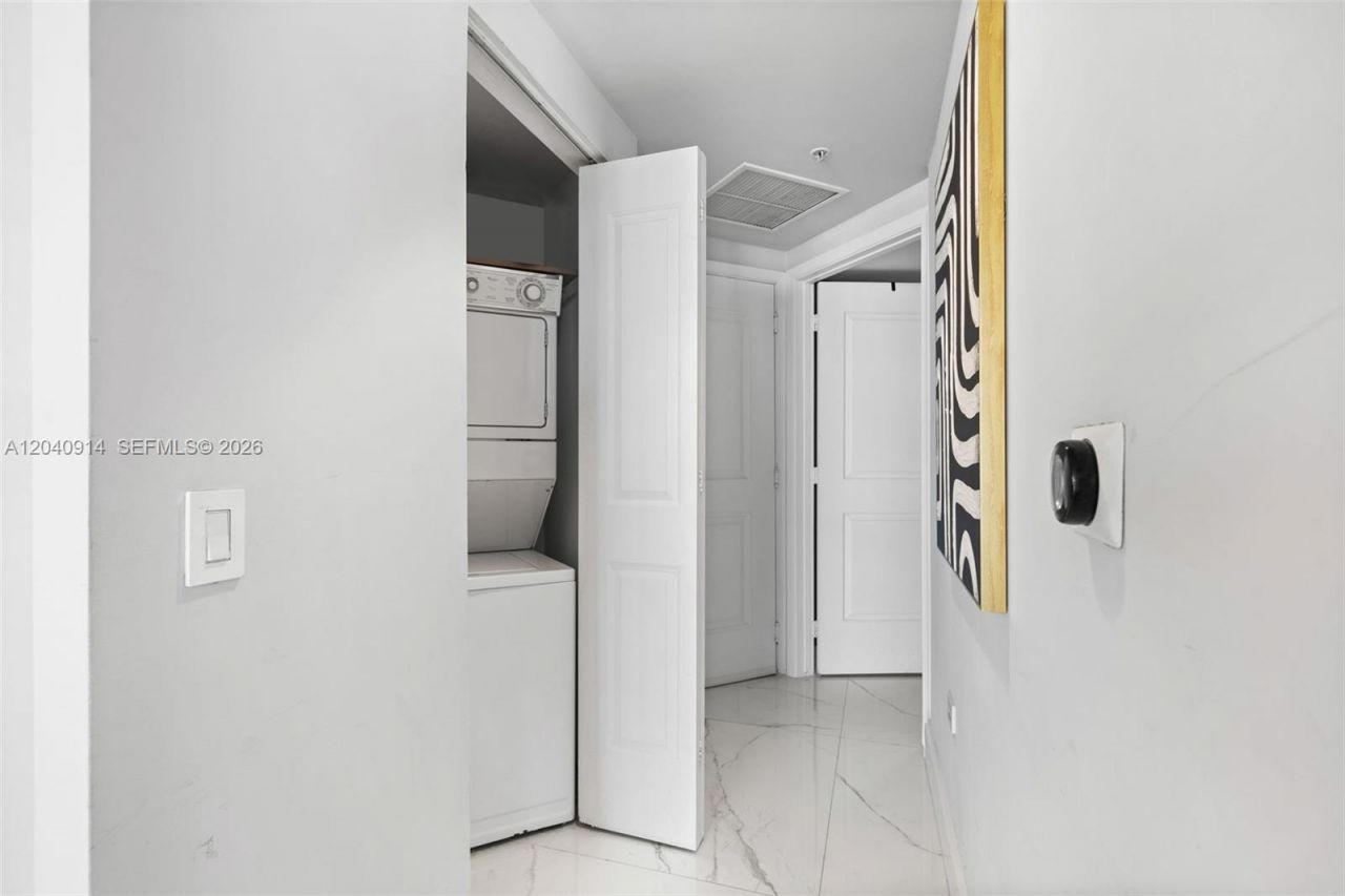 480 NE 30th St , Unit 904, Miami, FL 33137 Photo
