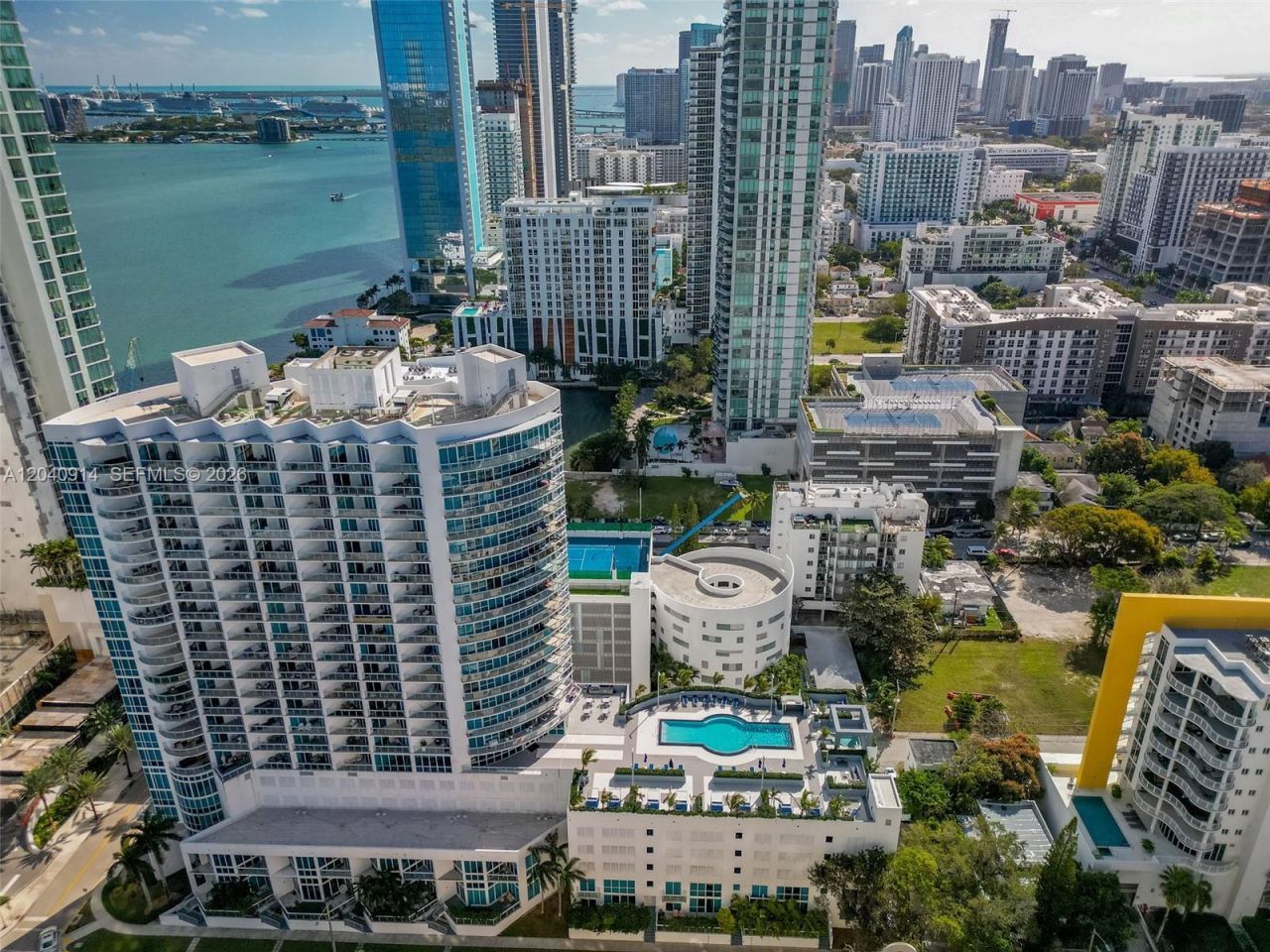 480 NE 30th St , Unit 904, Miami, FL 33137 Photo