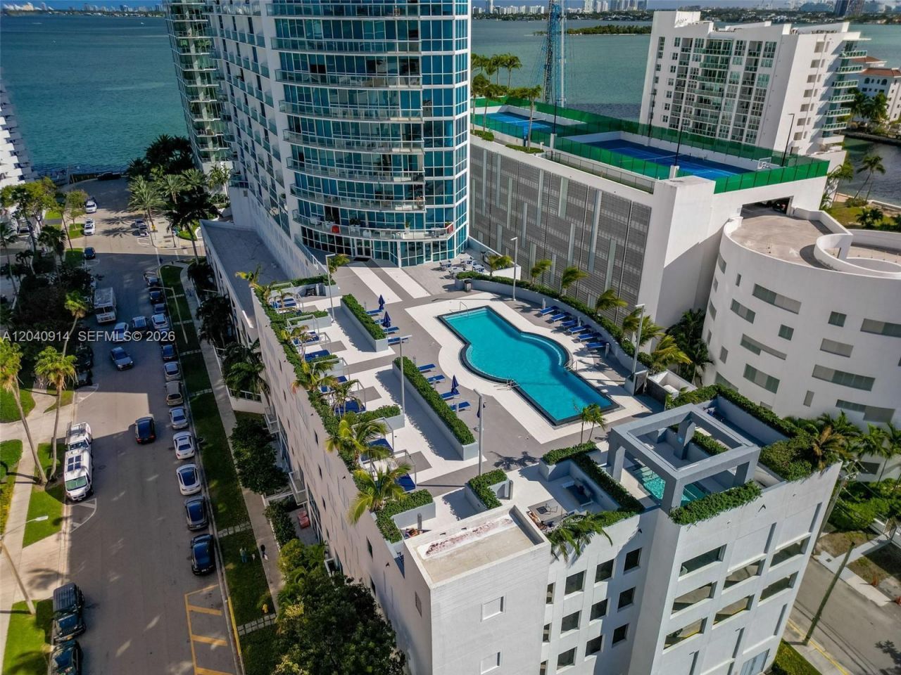 480 NE 30th St , Unit 904, Miami, FL 33137 Photo