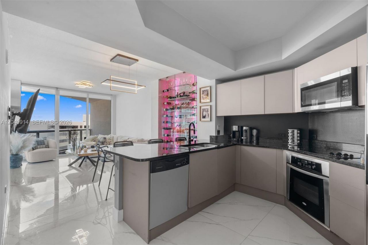 480 NE 30th St , Unit 904, Miami, FL 33137 Photo