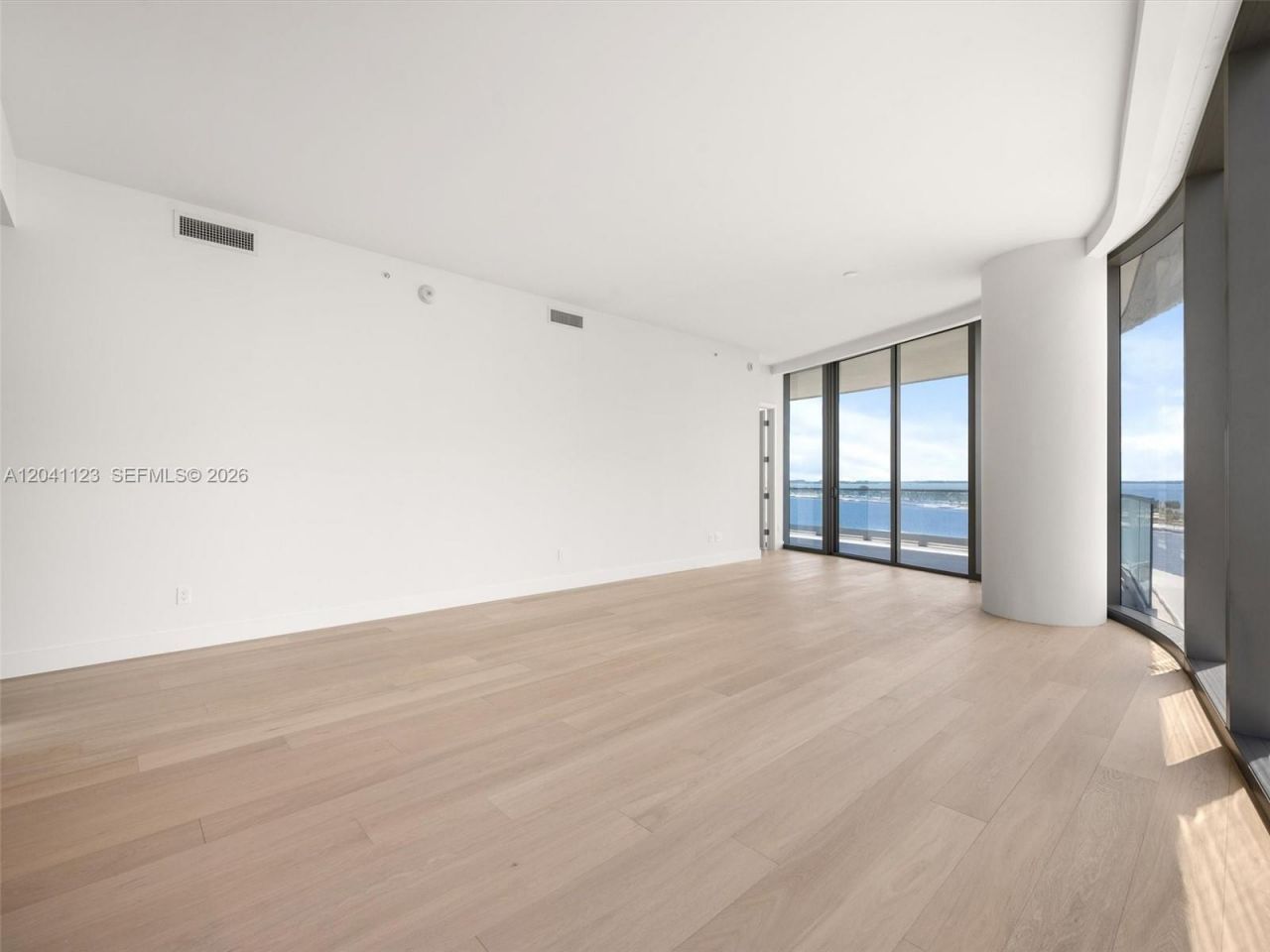 175 SE 25th Rd, Unit 502, Miami, FL 33129 Photo