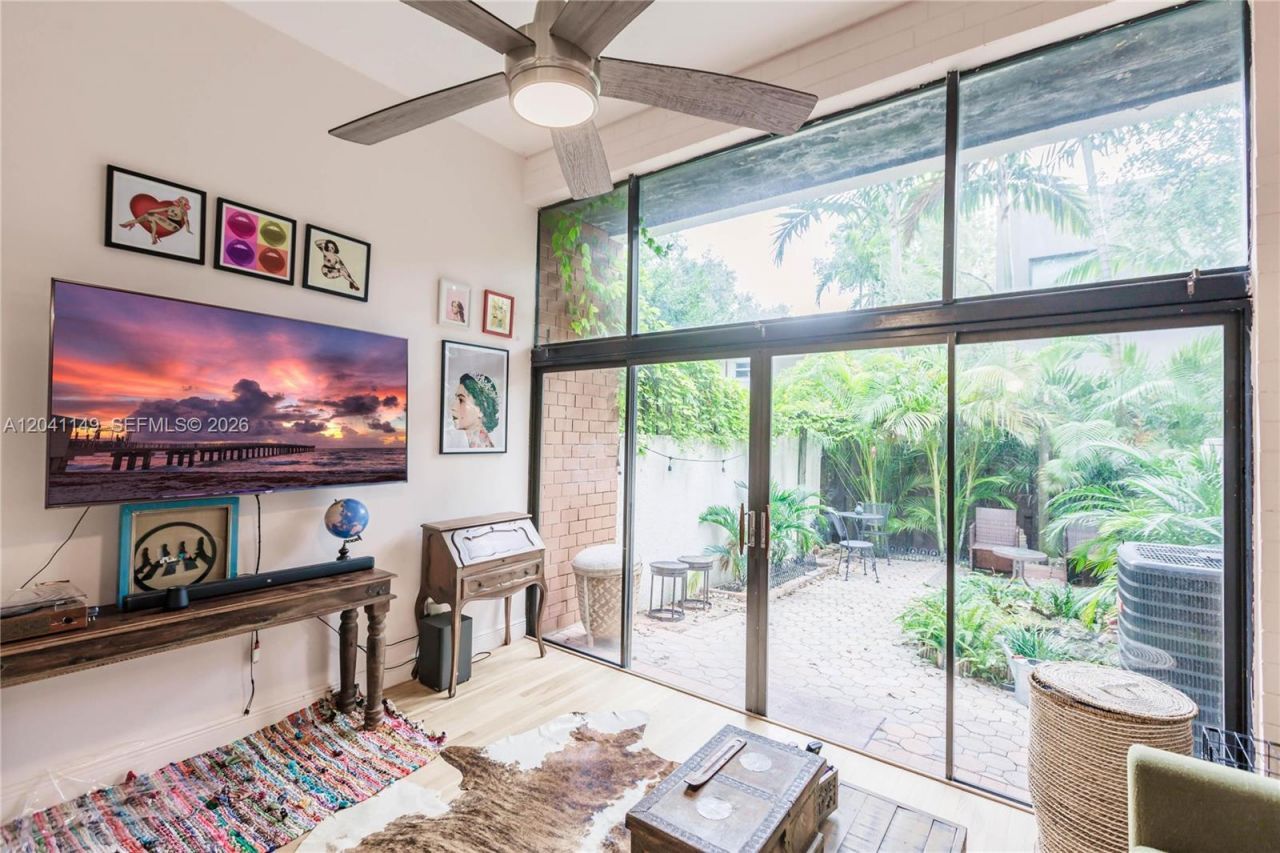 2956 Bird Ave, Unit 6, Miami, FL 33133 Photo