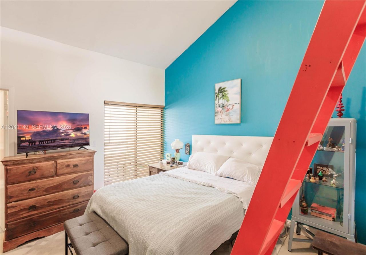 2956 Bird Ave, Unit 6, Miami, FL 33133 Photo